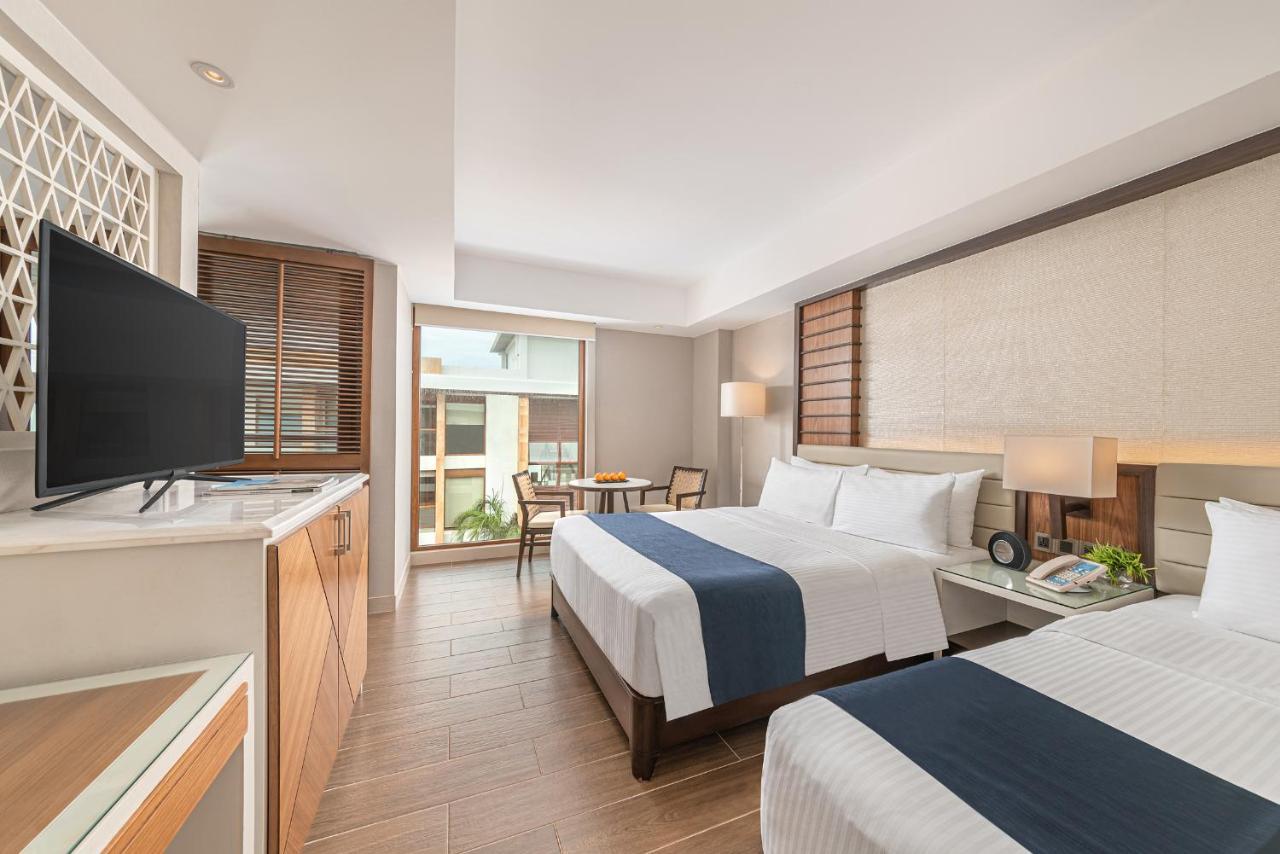 Henann Crystal Sands Resort Balabag  Luaran gambar